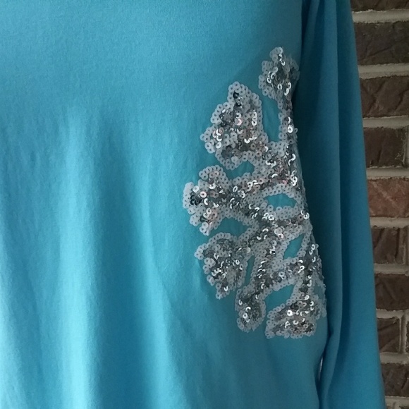 Lands End Hanukkah Holiday Snowflake Top - Picture 2 of 6